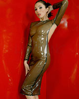 (Bild für) Rückenfreies Bleistiftkleid aus genähtem Latex - zum Schließen ins Bild klicken