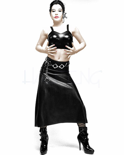 (Bild für) Ausgestellter Midirock aus Latex